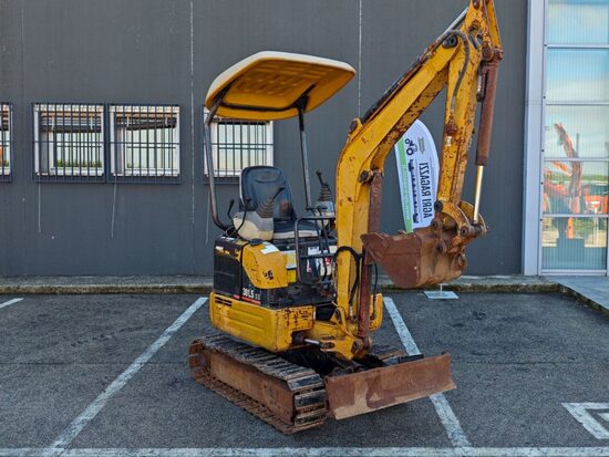 ✅ Mini Escavatore Usato Caterpillar 301.5 – 1.7T, Linea Idraulica, Radiatore Olio, Joystick, Ottime Condizioni!